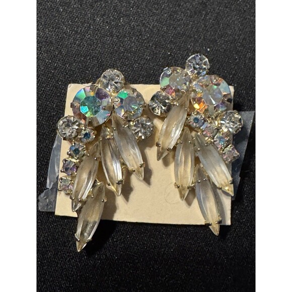 Vintage A/B Crystal Clip On Earrings - Picture 4 of 6